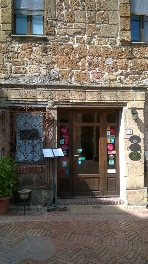 Locanda Della Taverna Etrusca Sovana Esterno foto