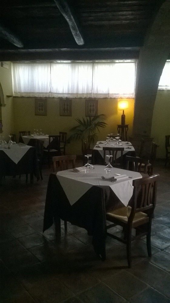 Locanda Della Taverna Etrusca Sovana Esterno foto