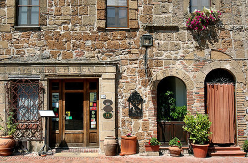 Locanda Della Taverna Etrusca Sovana Esterno foto